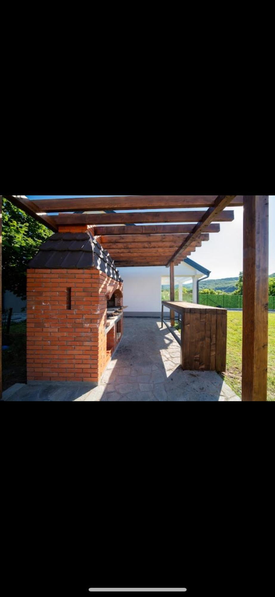 Vila Tom & Jerry Raška Екстериор снимка